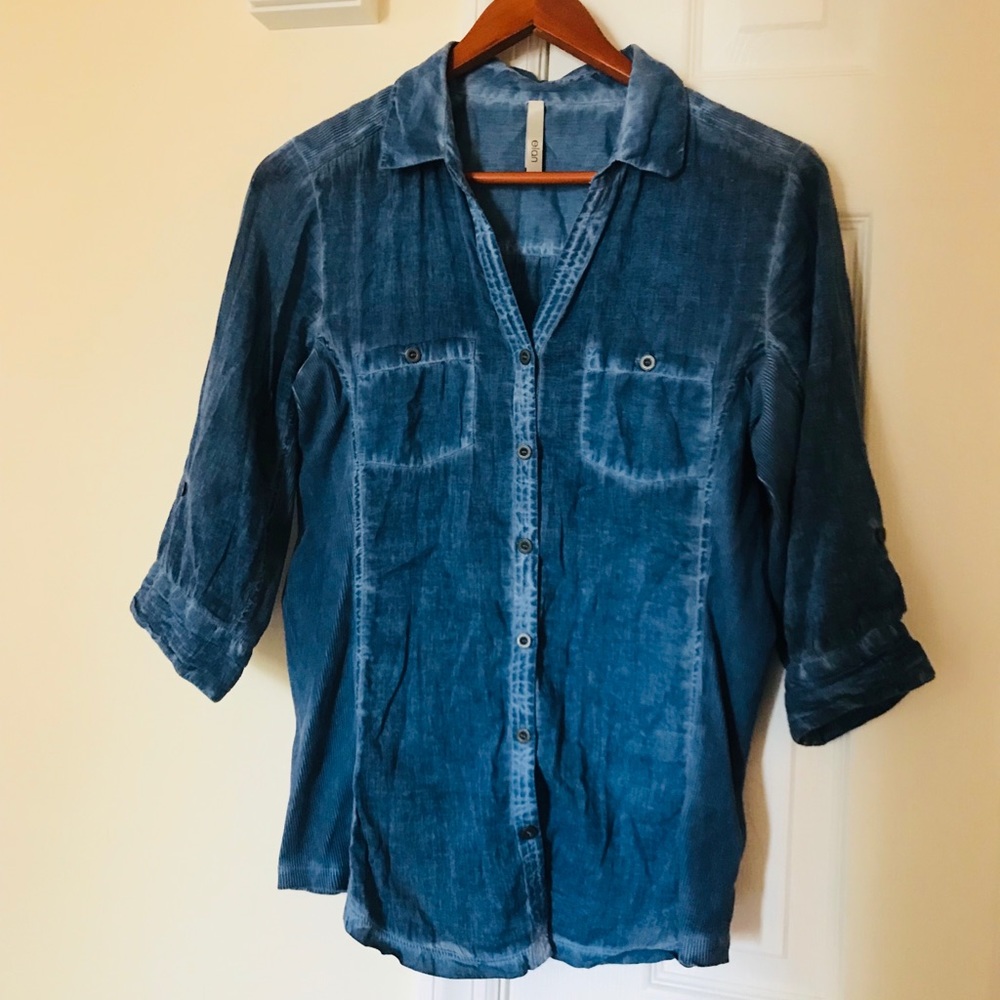 Elan button up blouse